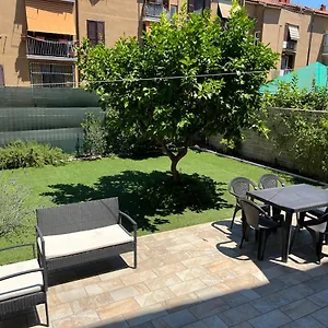 Casa Paestum. Your Wonderful Garden In Holiday home Rome